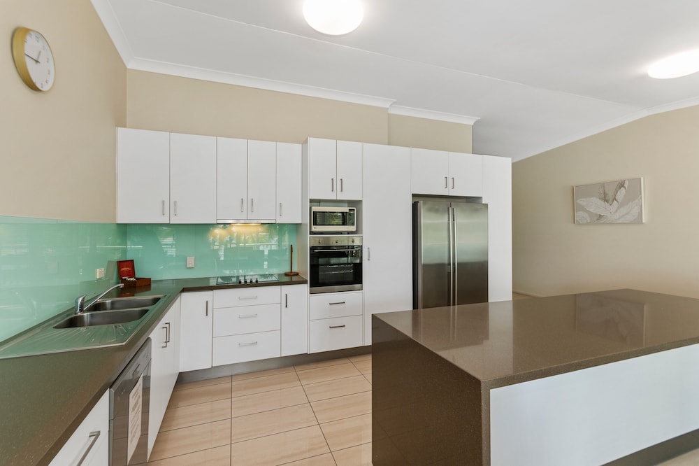 MARINERS NORTH HOLIDAY APARTMENTS 13/77