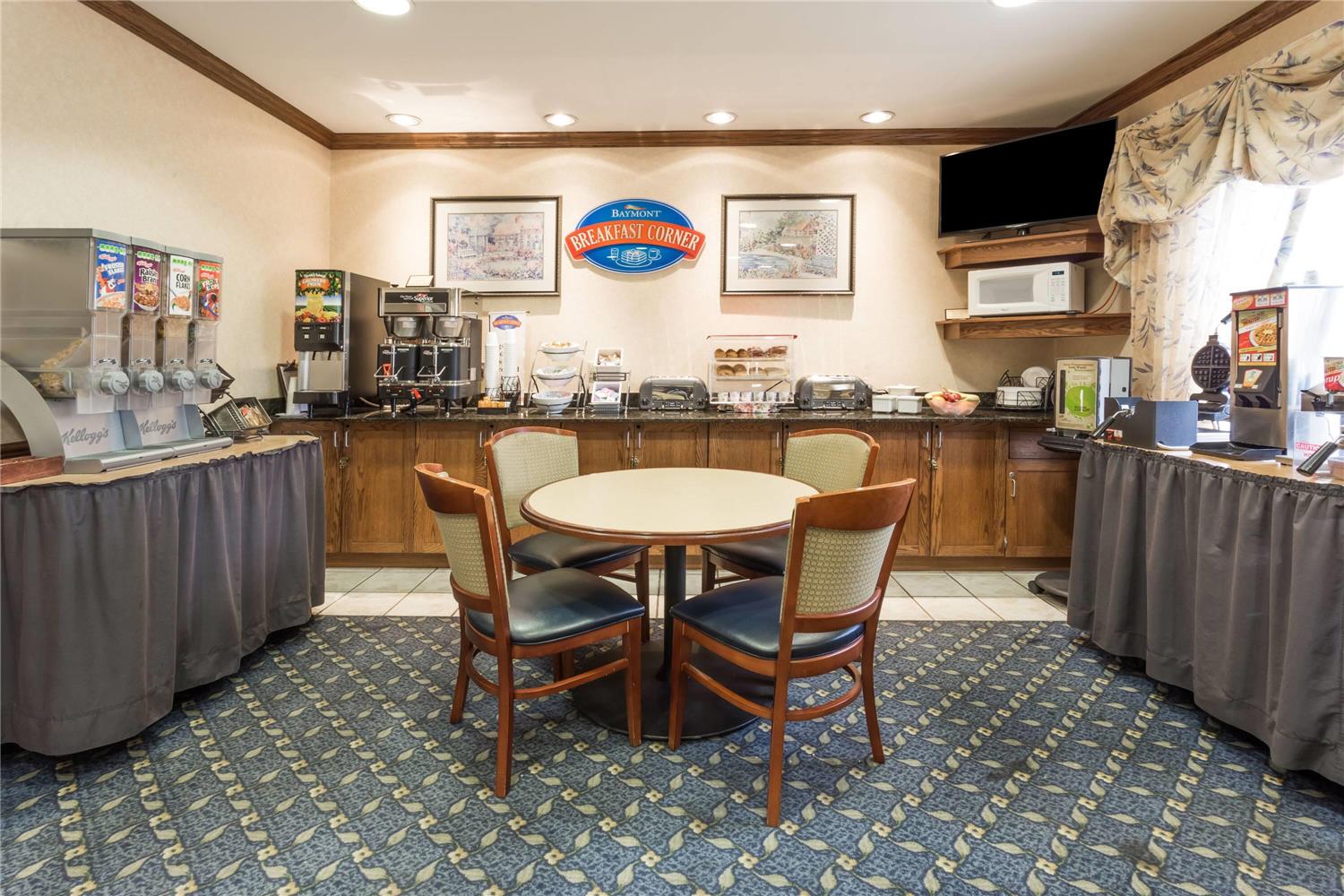Baymont by Wyndham Waterford/Burlington WI 32/43