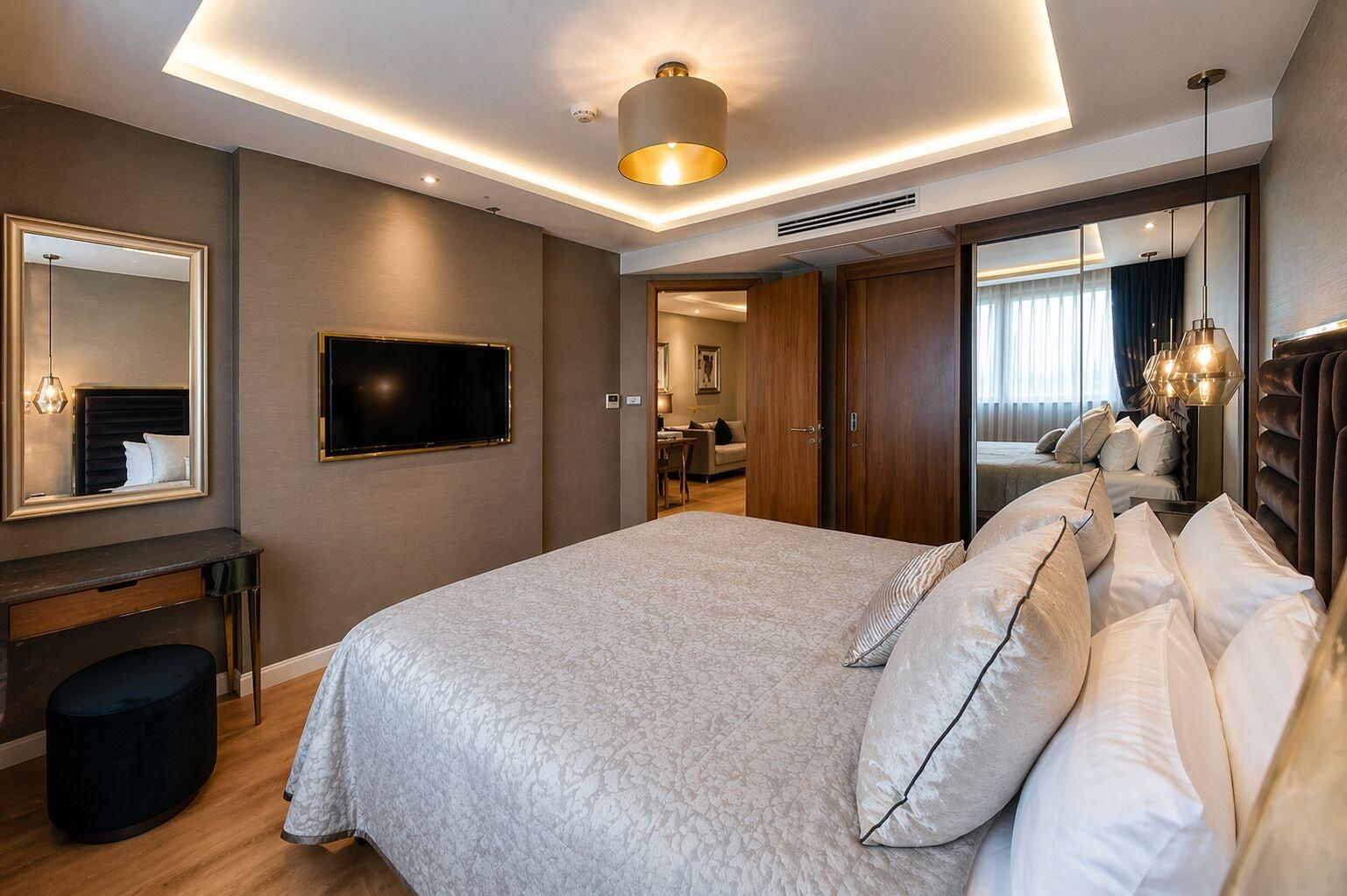 Deluxe, Suite, Urban View
