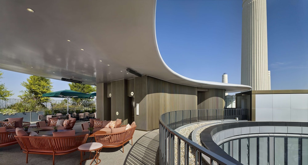 Art otel London Battersea power station powered by Radisson Hotels 20/48