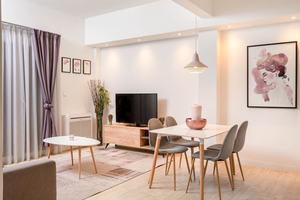 Athens Morum Apartments Formionos 38/50