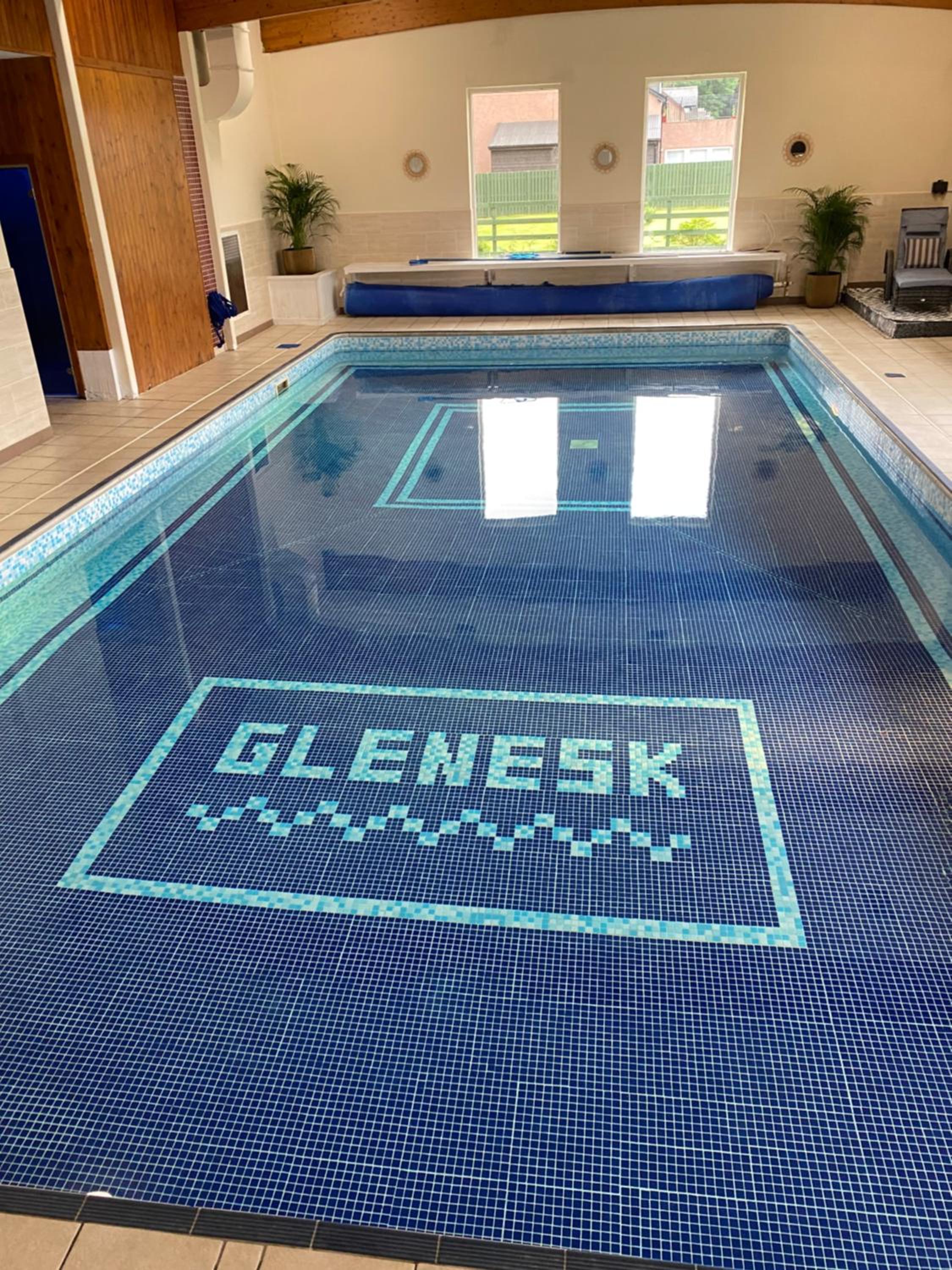 Glenesk Hotel 18/50