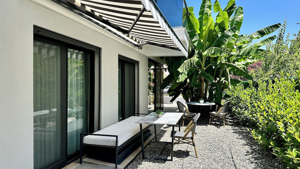 Villa Lui Hotel 26/32