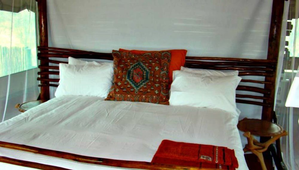 Muweti Bush Lodge 9/46
