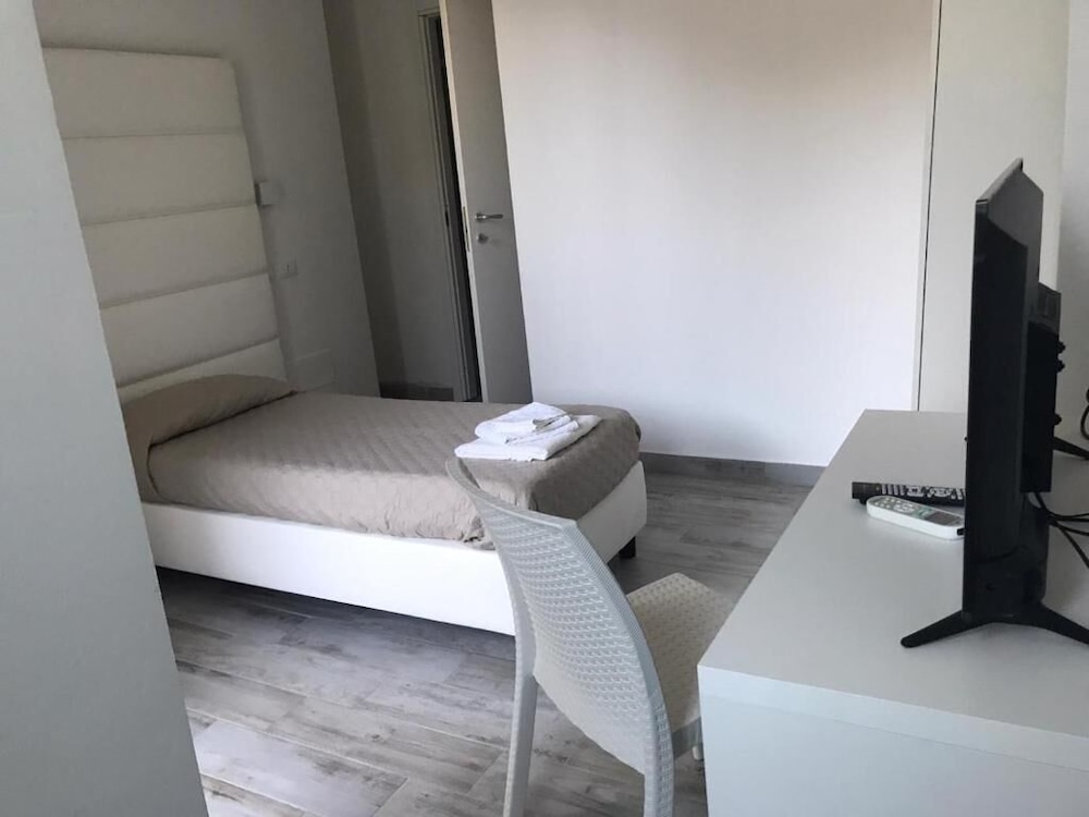 Hotel Artemide Mare 13/40