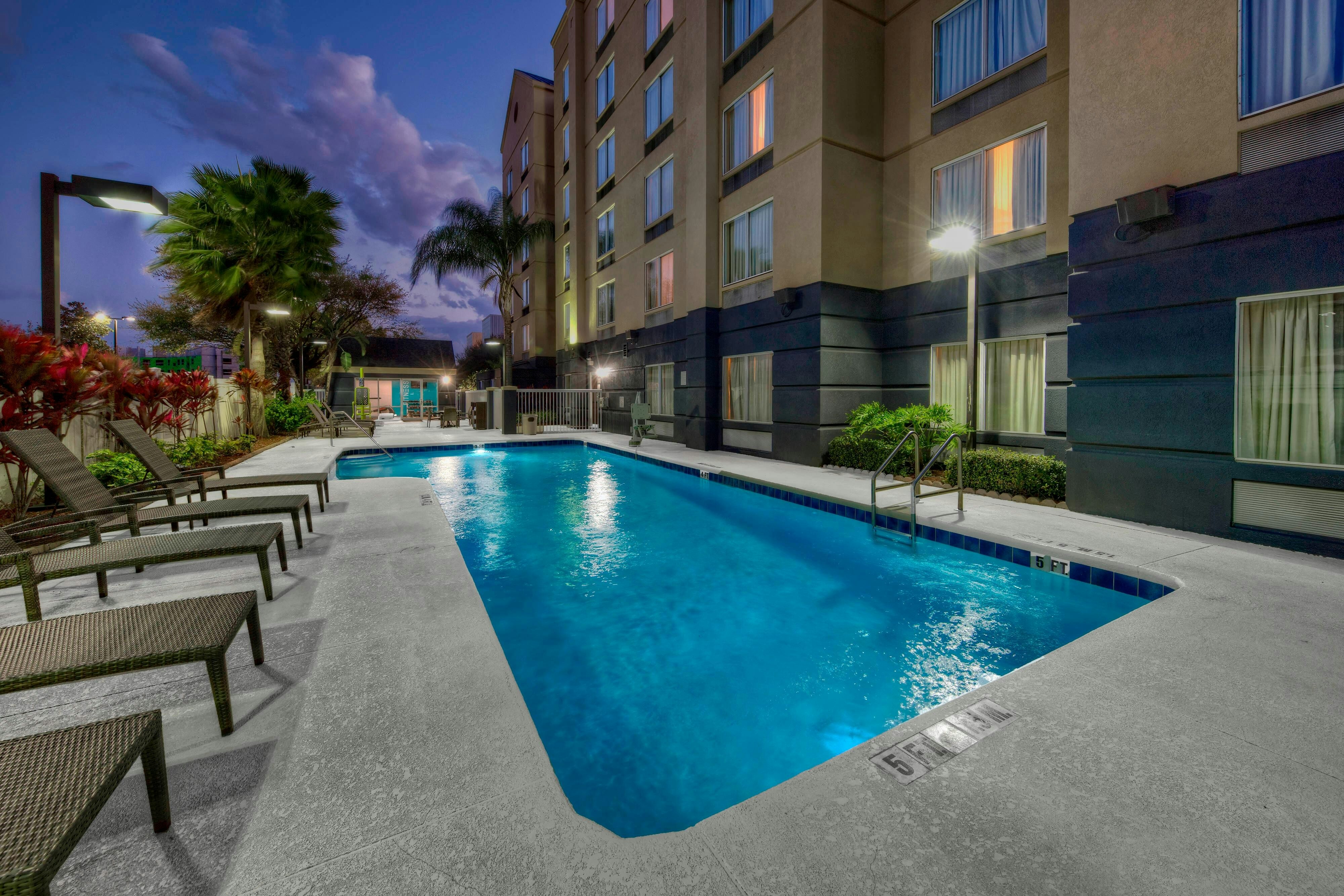 Fairfield Inn Suites By Marriott Near Universal Orlando 15/16
