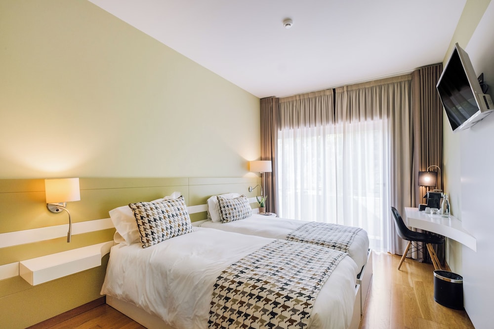 غرفة كلاسيكية بسريرين منفصلين بشرفة، Alva Valley Hotel 2/4