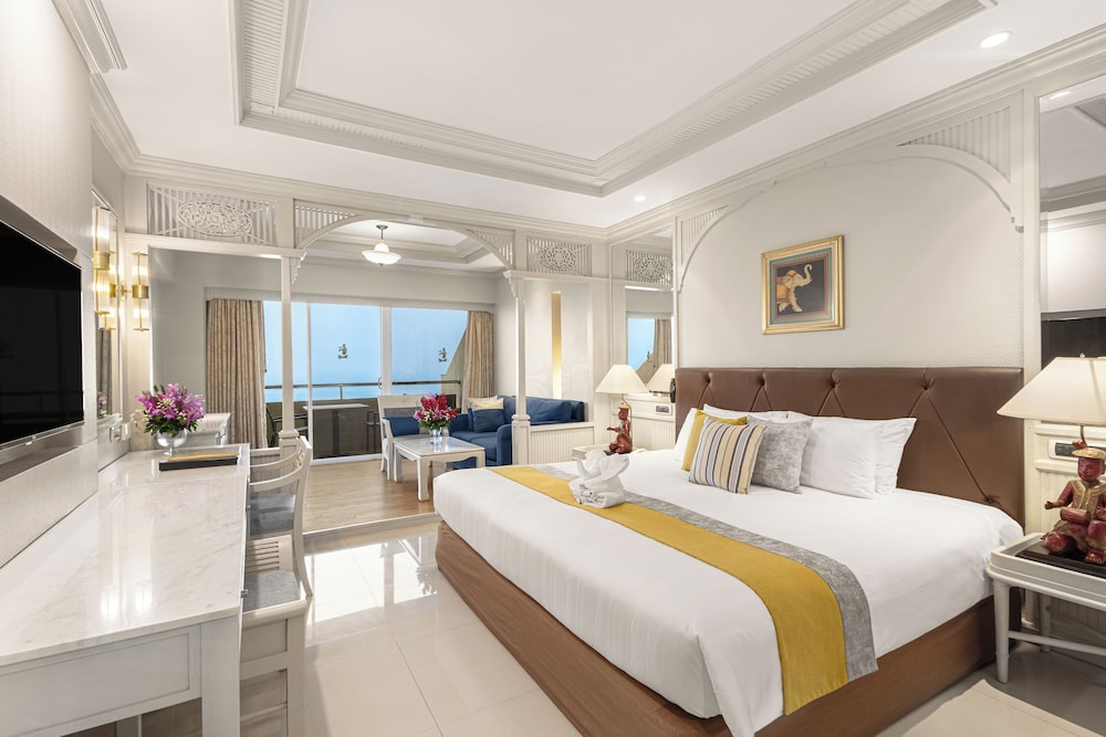 Plus, Mini, Suite, King Bed