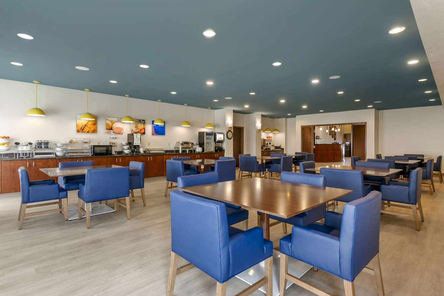 Comfort Suites Conference Center Rapid City 10/14