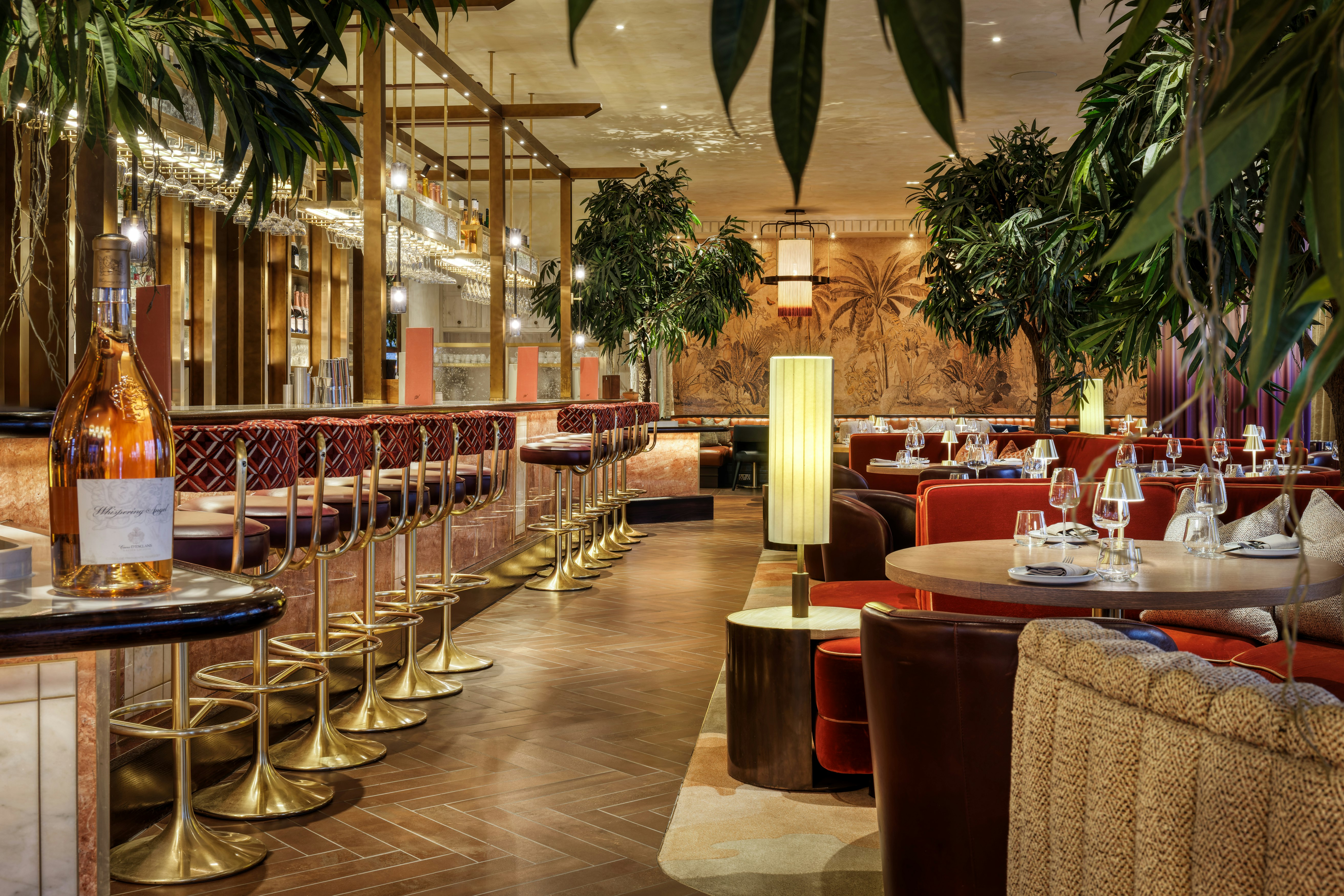 The Trafalgar St. James London, Curio Collection by Hilton 29/30