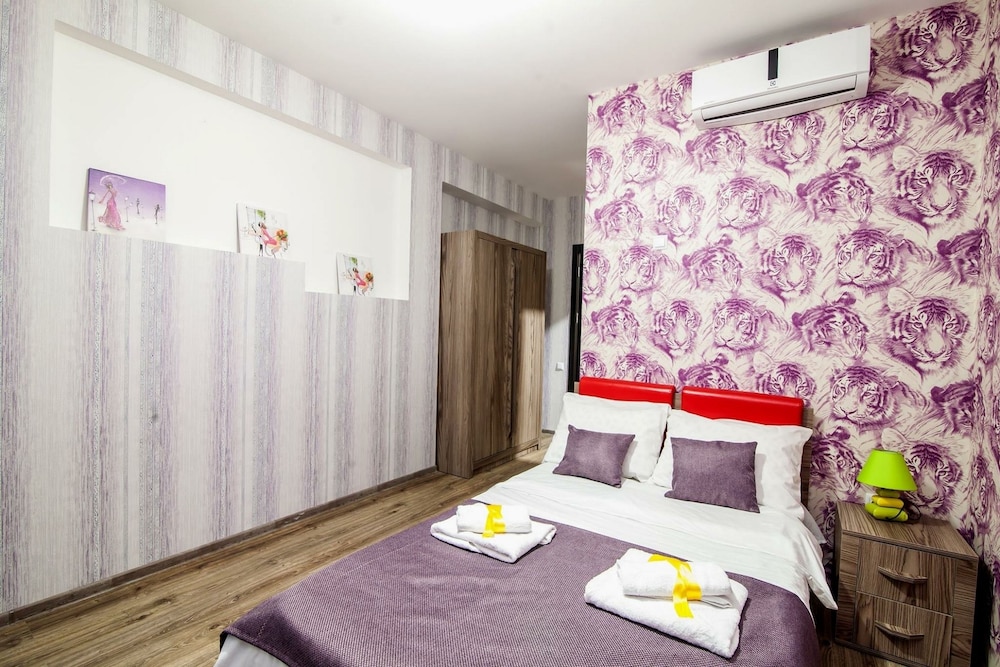 Hotel Ellegance 26/65