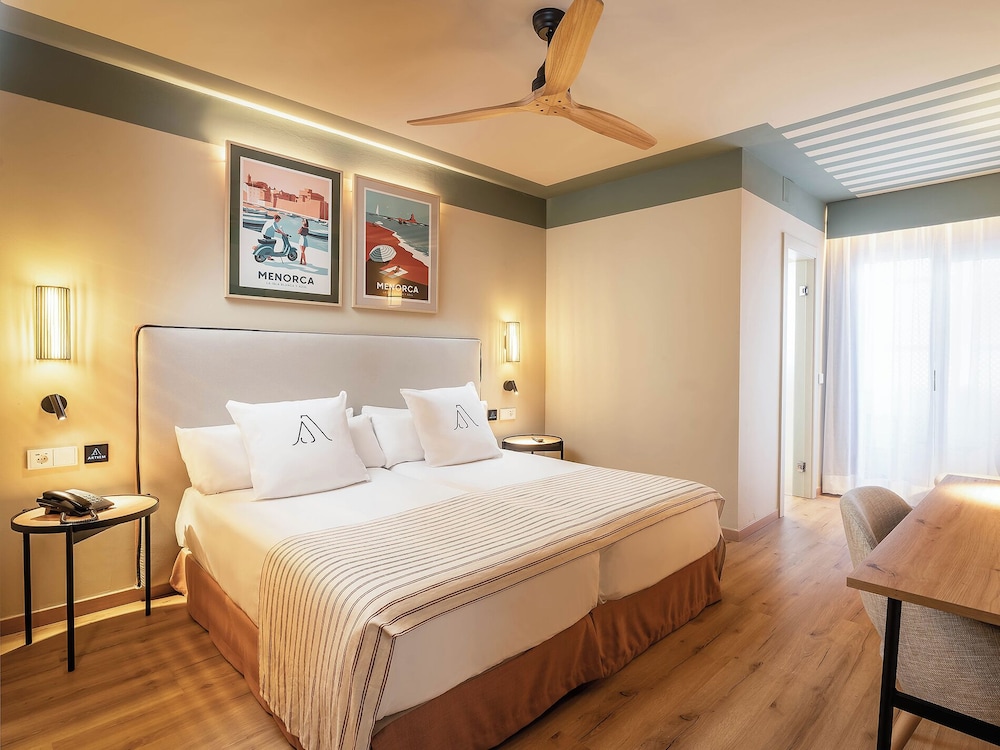 غرفة قياسية داخلية بسريرين منفصلين بإطلالة، Hotel Artiem Capri 2/10