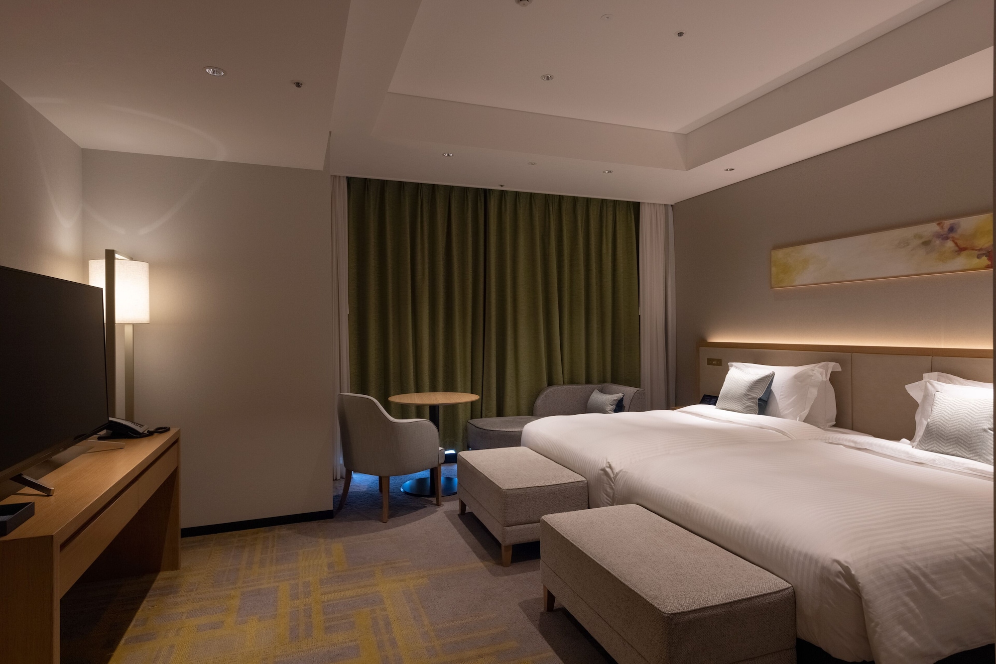 Deluxe, Twin Beds, with Extra Bed, Pool Access