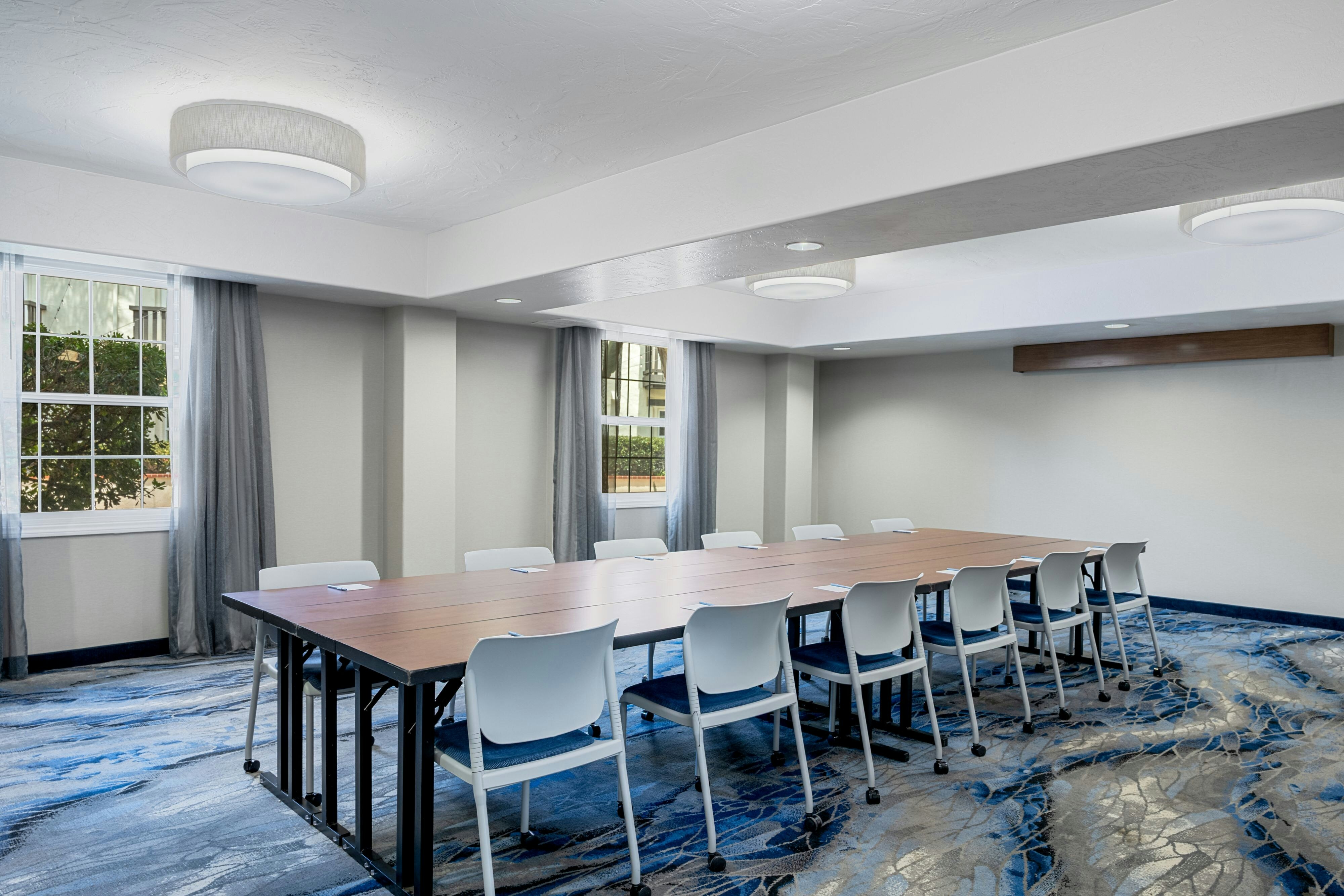 Fairfield Inn Suites San Diego Old Town 20/26