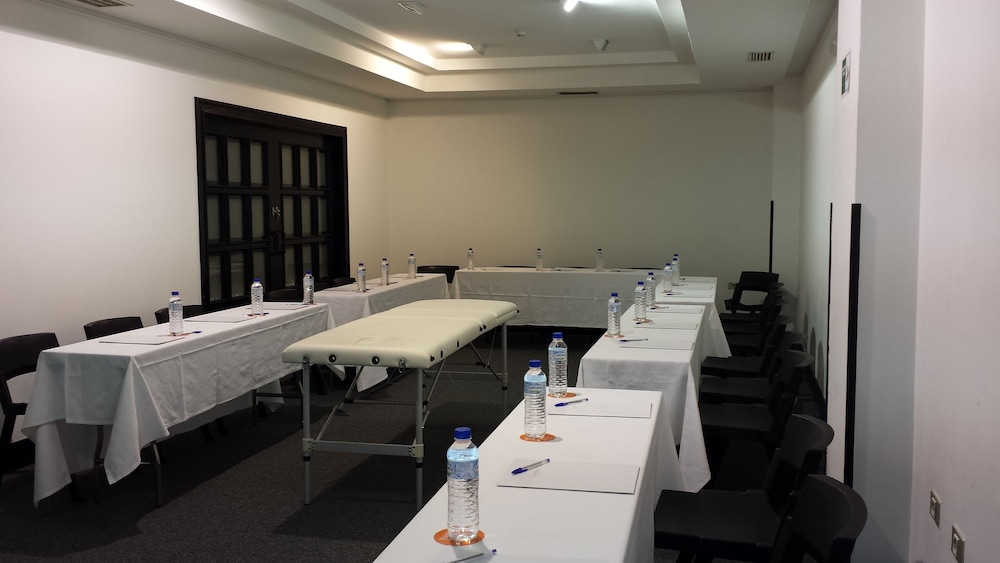 Hotel Clarin 31/40
