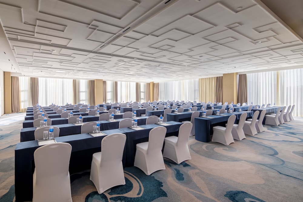 Holiday Inn Chengde Park View 59/62