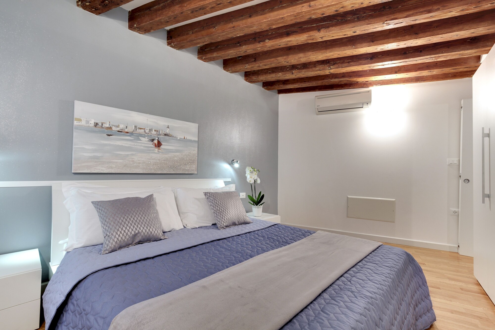 2 BEDROOMS, APARTMENT