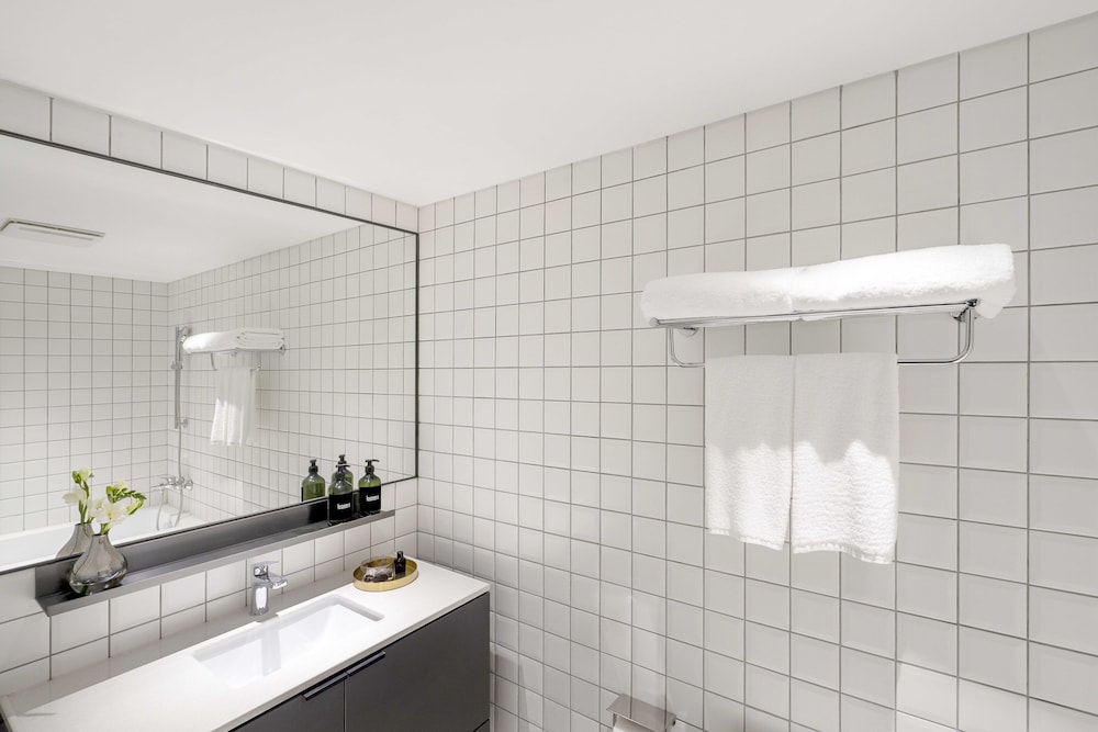 base-Wangfujing Serviced Apartment 50/50