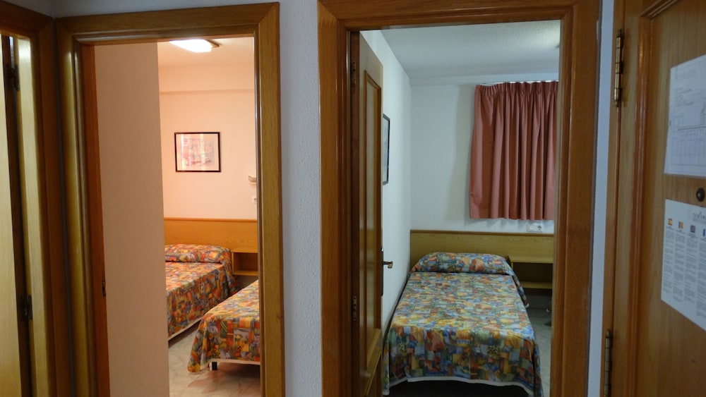 APARTAMENTOS BENI BEACH photo2