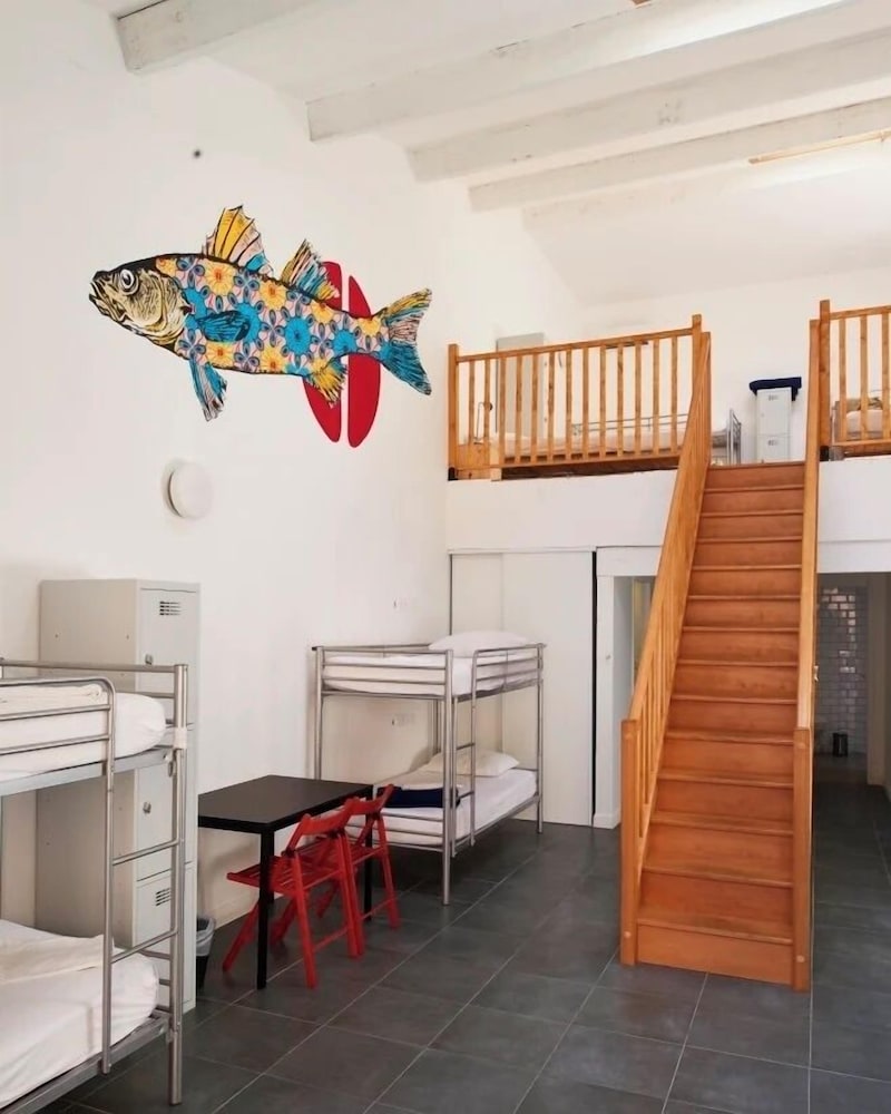 MIXED DORM, 10 BEDS, PRIVATE BATHROOM