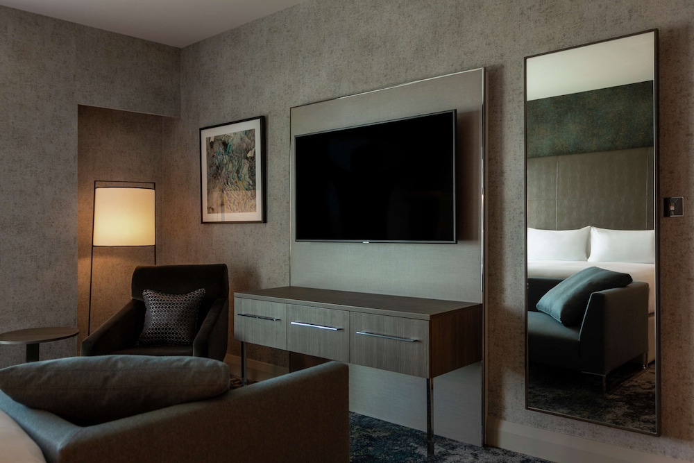 Hilton Aberdeen TECA 45/64
