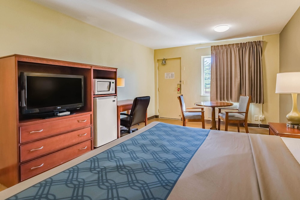 Econo Lodge Lexington Downtown Near I-81 15/29