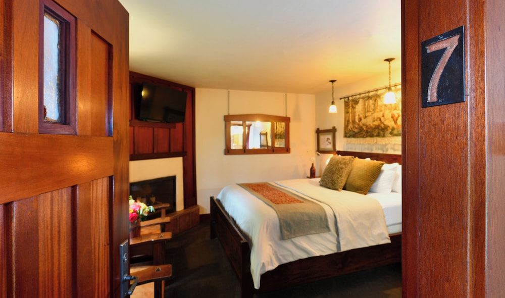 SPA, DELUXE, KING BED