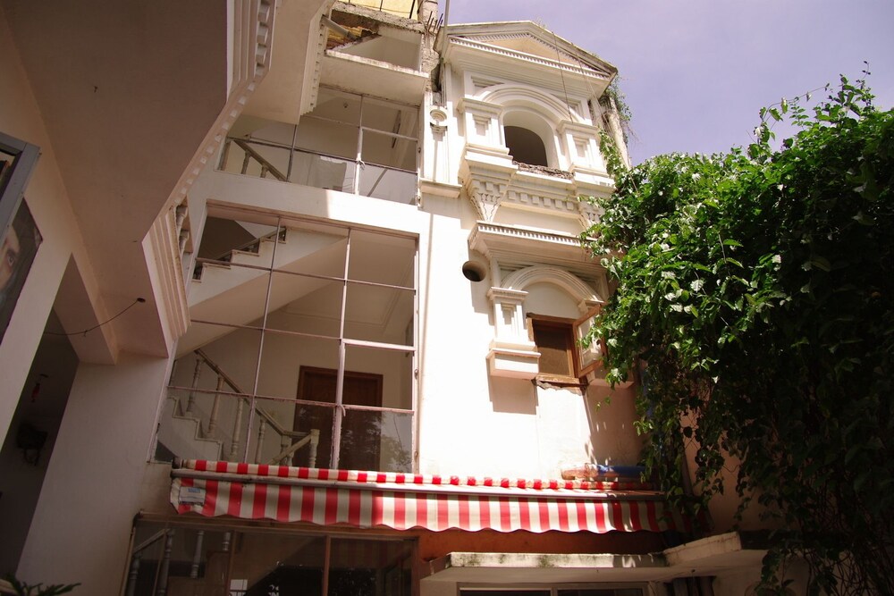 HOTEL ZEN 4/49