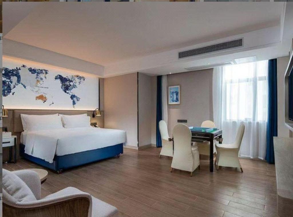 Kyriad Marvelous Hotel (Shenzhen Dayuncheng Center) 3/18