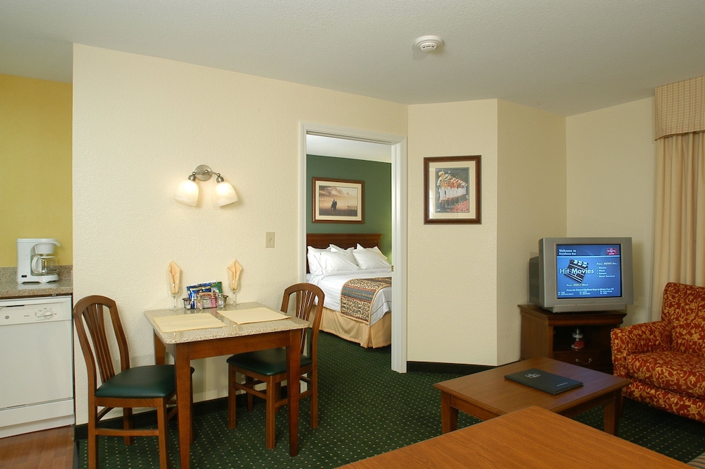 Residence Inn Saratoga Springs 18/30