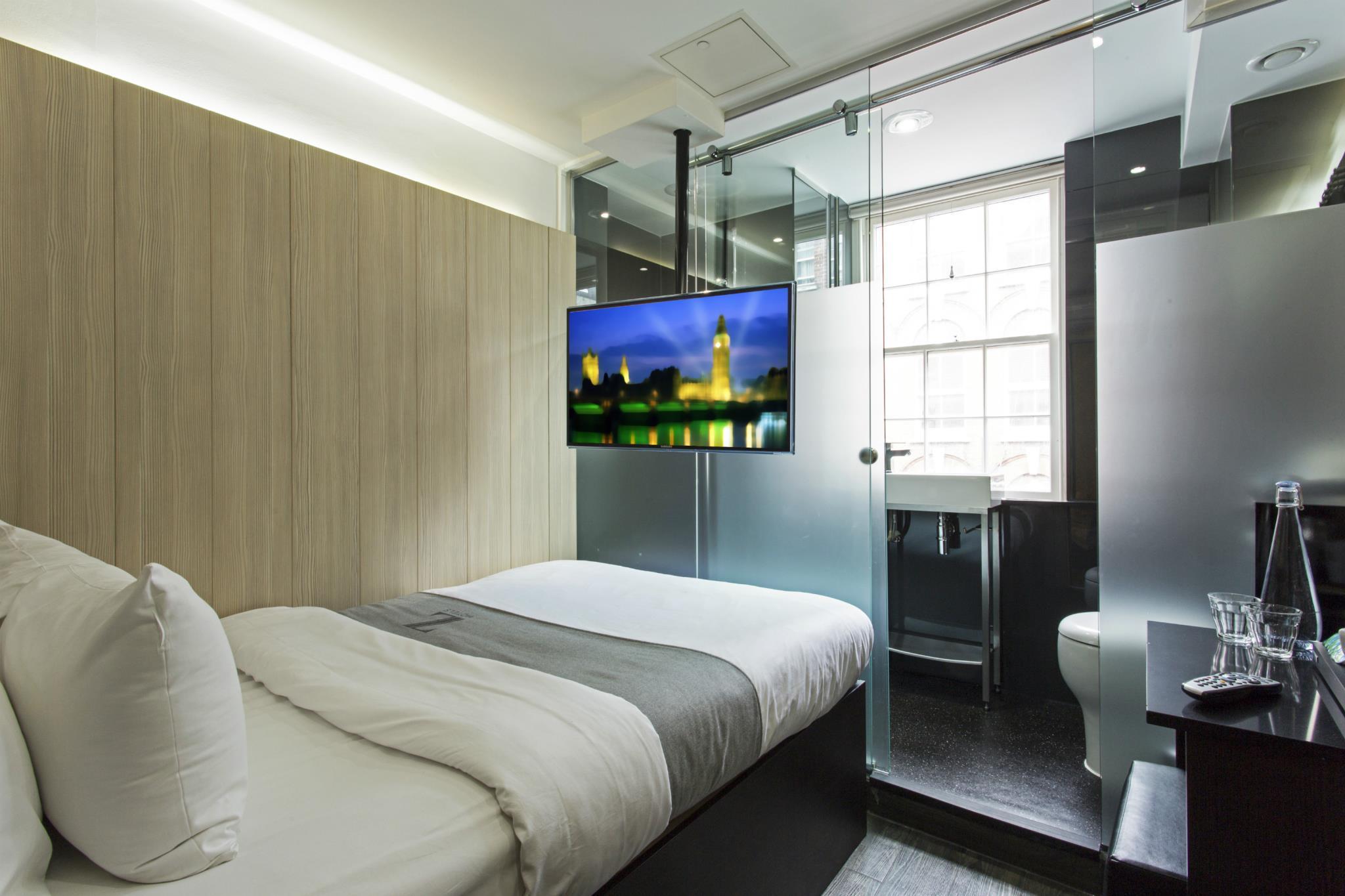 Z, Double Bed