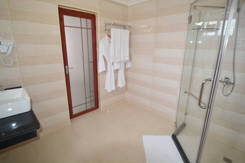 Standard, King Bed, Spice Palace Hotel 5/5