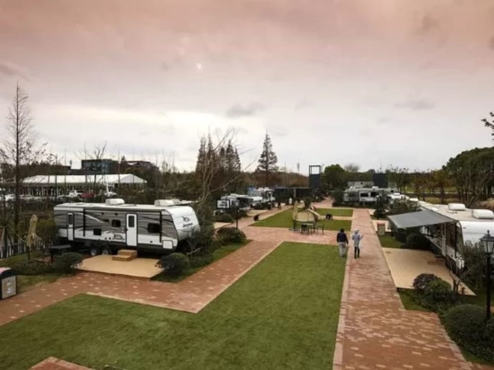 Lin Jia Camping Site Shanghai 33/50