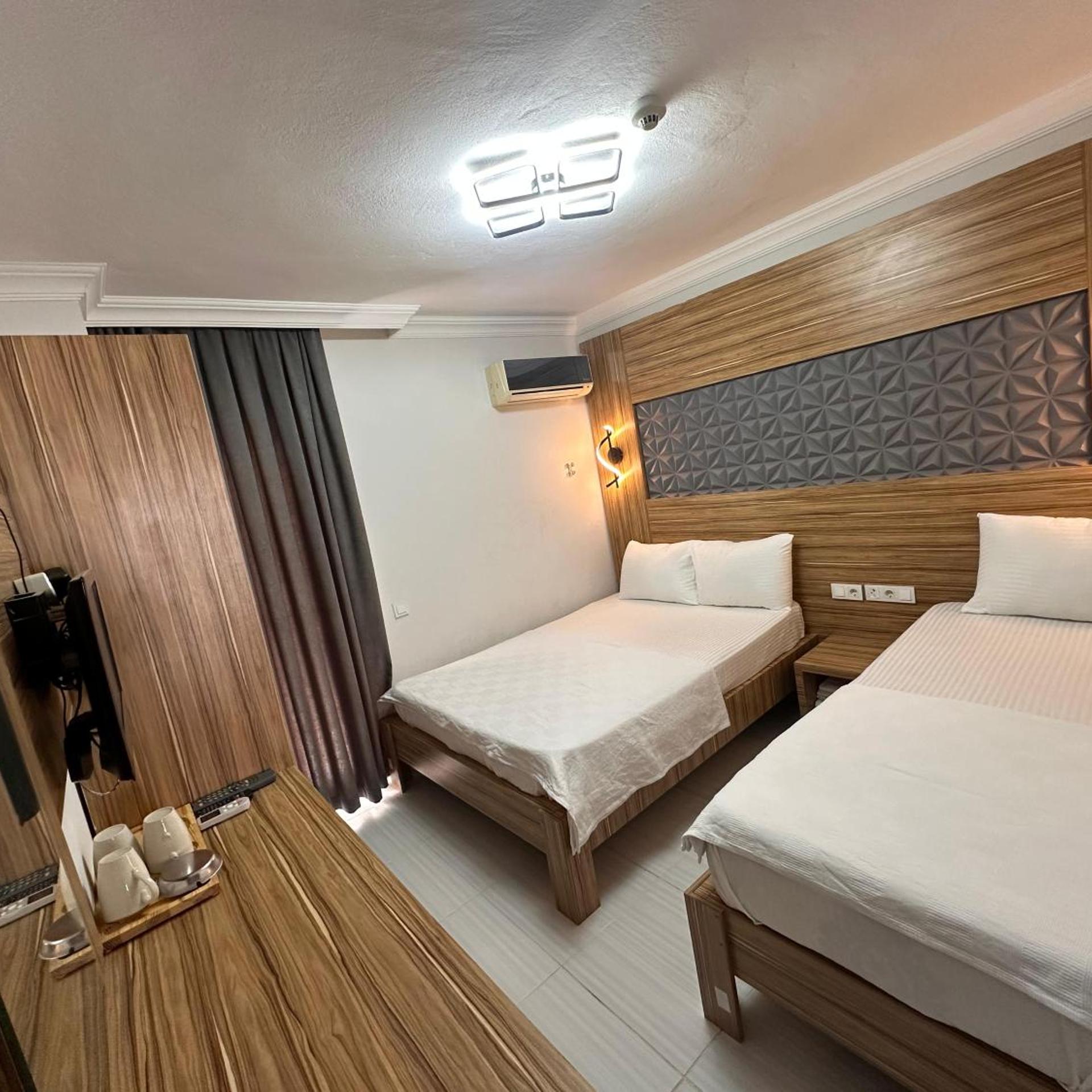 Royal Ezel Hotel 9/50