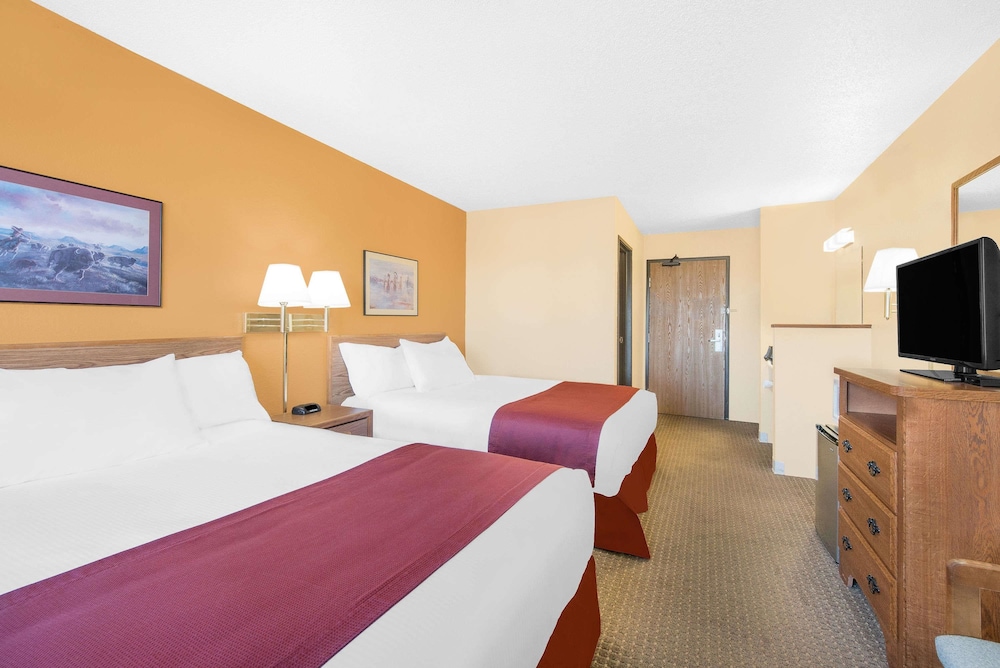 Days Inn By Wyndham Wall 10/28