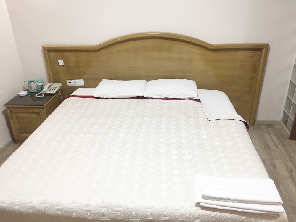 Nil Hotel 20/30