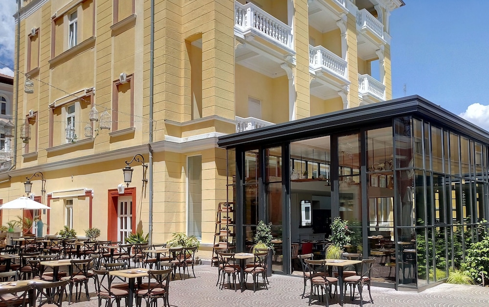 Hotel Gardenija 5/49