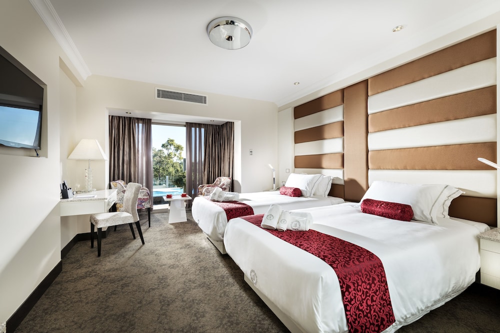 SUPERIOR, TWIN BEDS