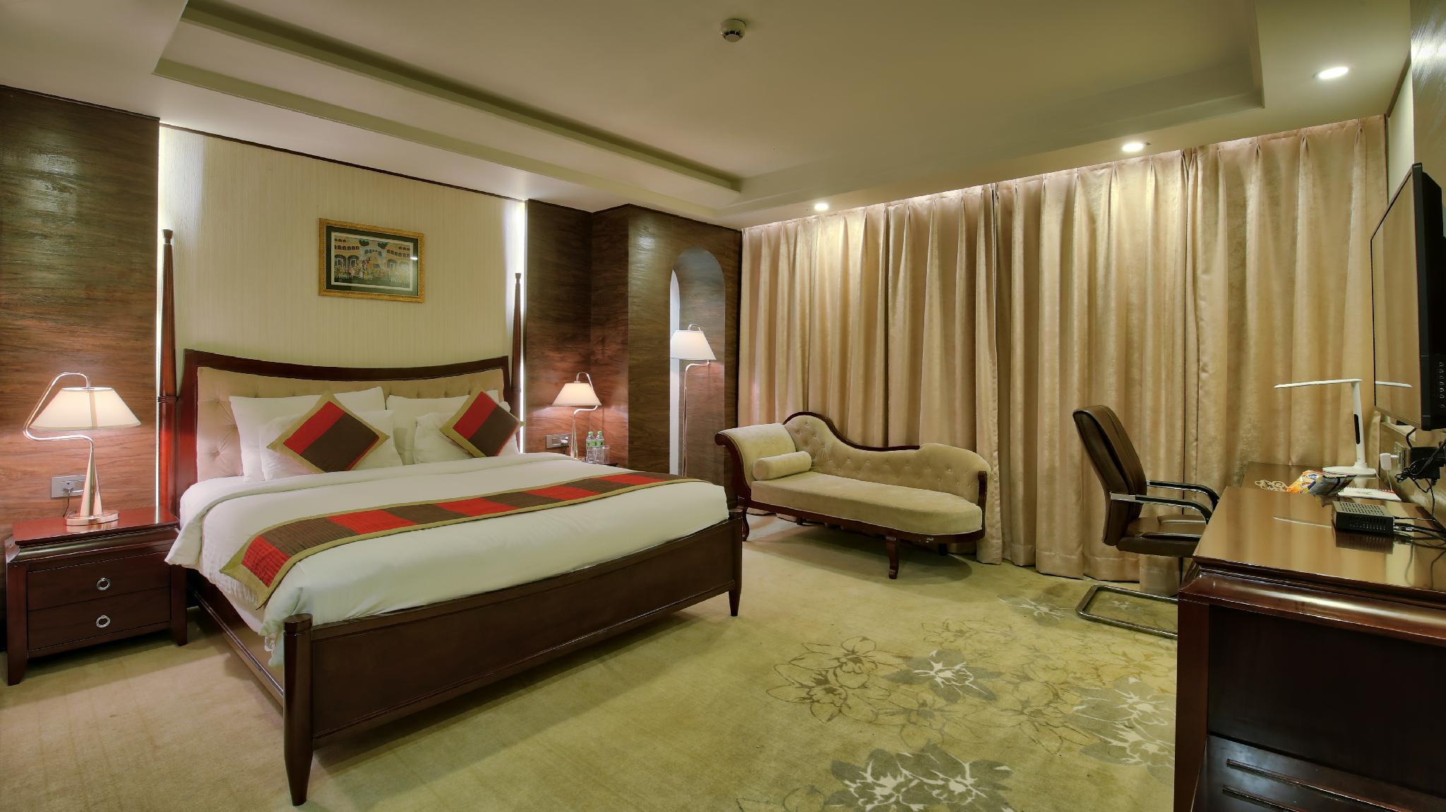 Polo Inn & Suites 8/31