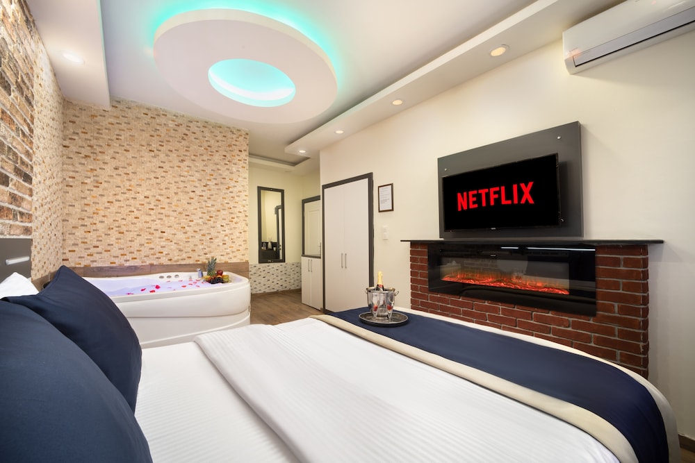 Istanbul Hotel & Suites 7/19