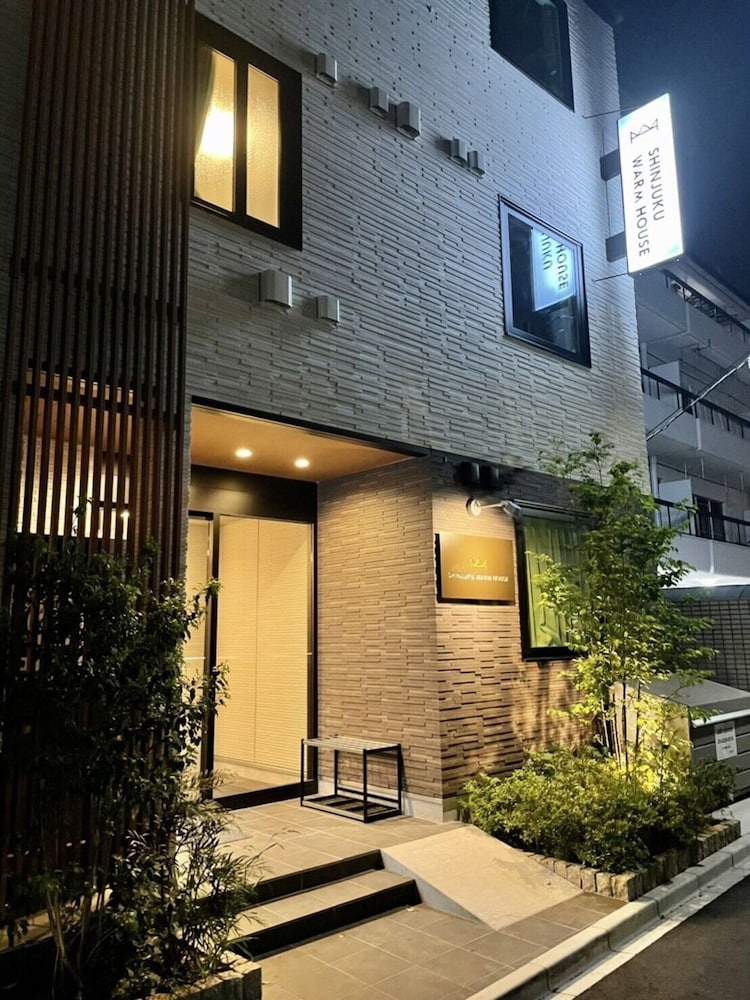 Shinjuku Warm House 7/50