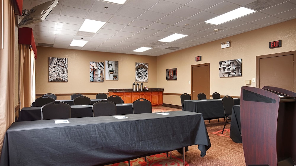 Best Western Plus The Charles Hotel 12/42