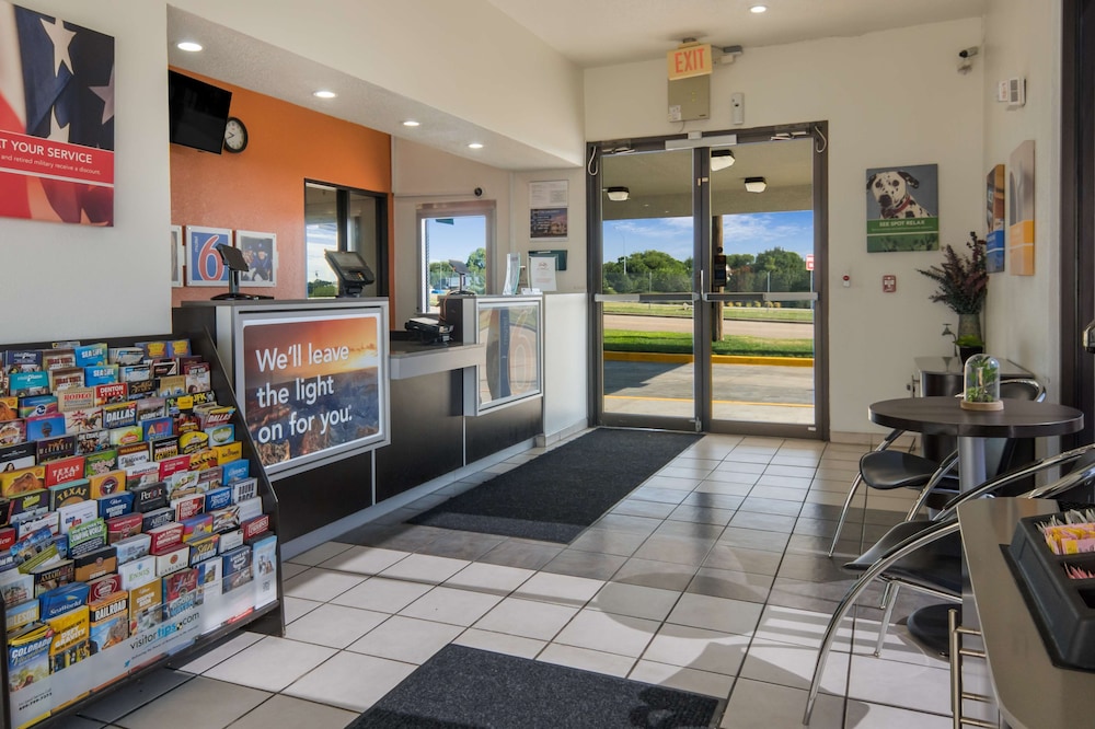 Motel6 Duncanville, TX - Dallas 26/46