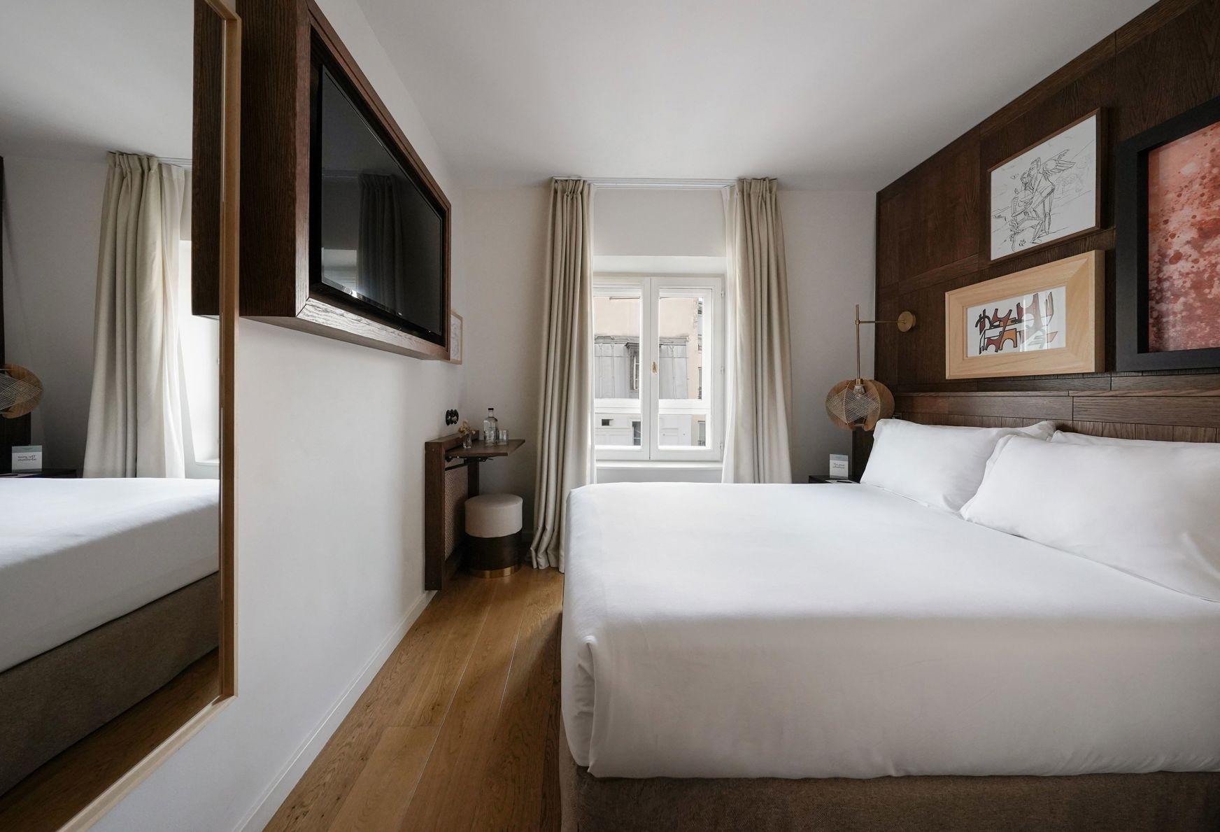Signature, Petite, Single, Double Bed