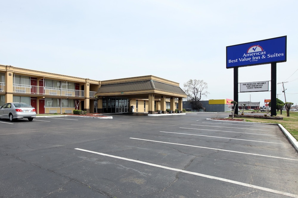 Americas Best Value Inn & Suites Greenville 1/16