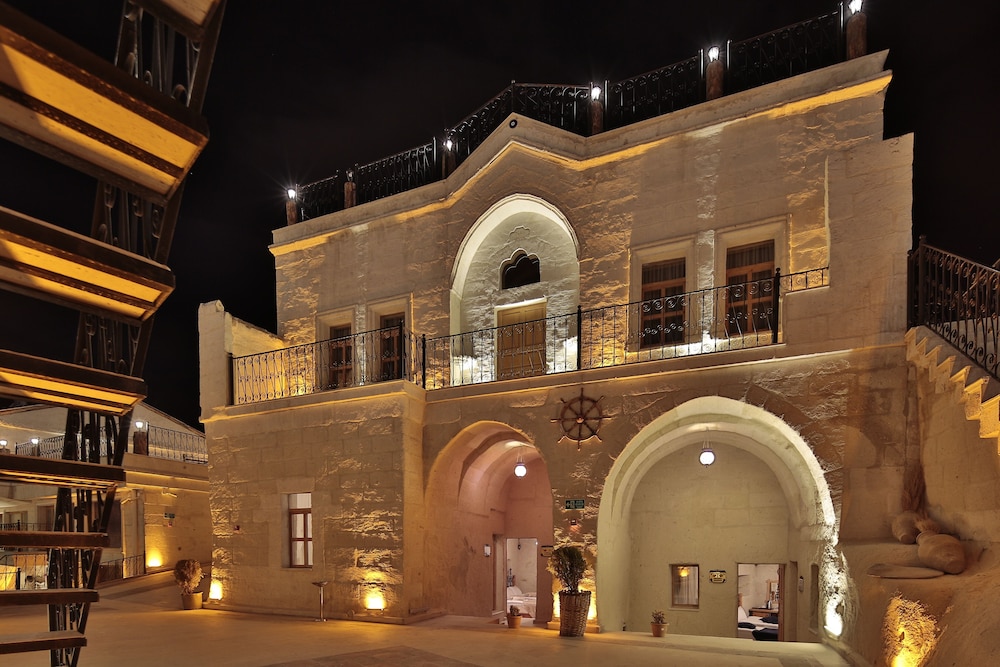Fosil Cave Hotel 2/50