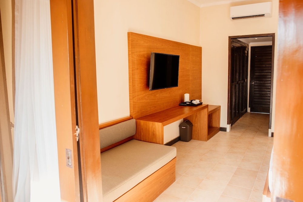 New Sunari Lovina Beach Resort (ex Kutus Kutus Sunari Beach Resort) 32/49