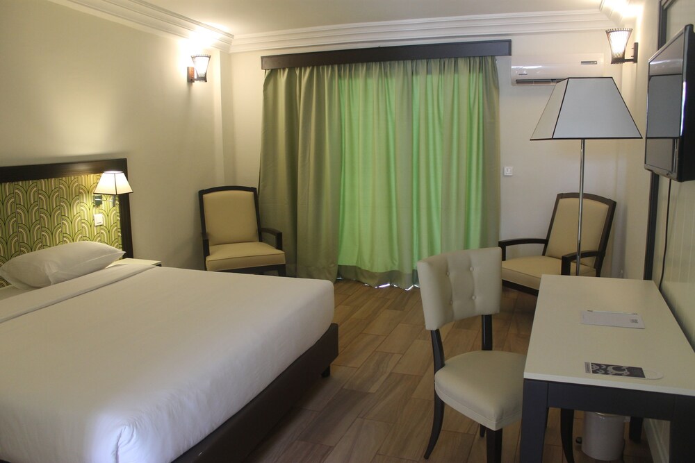 Grand Hotel d'Abidjan 12/26