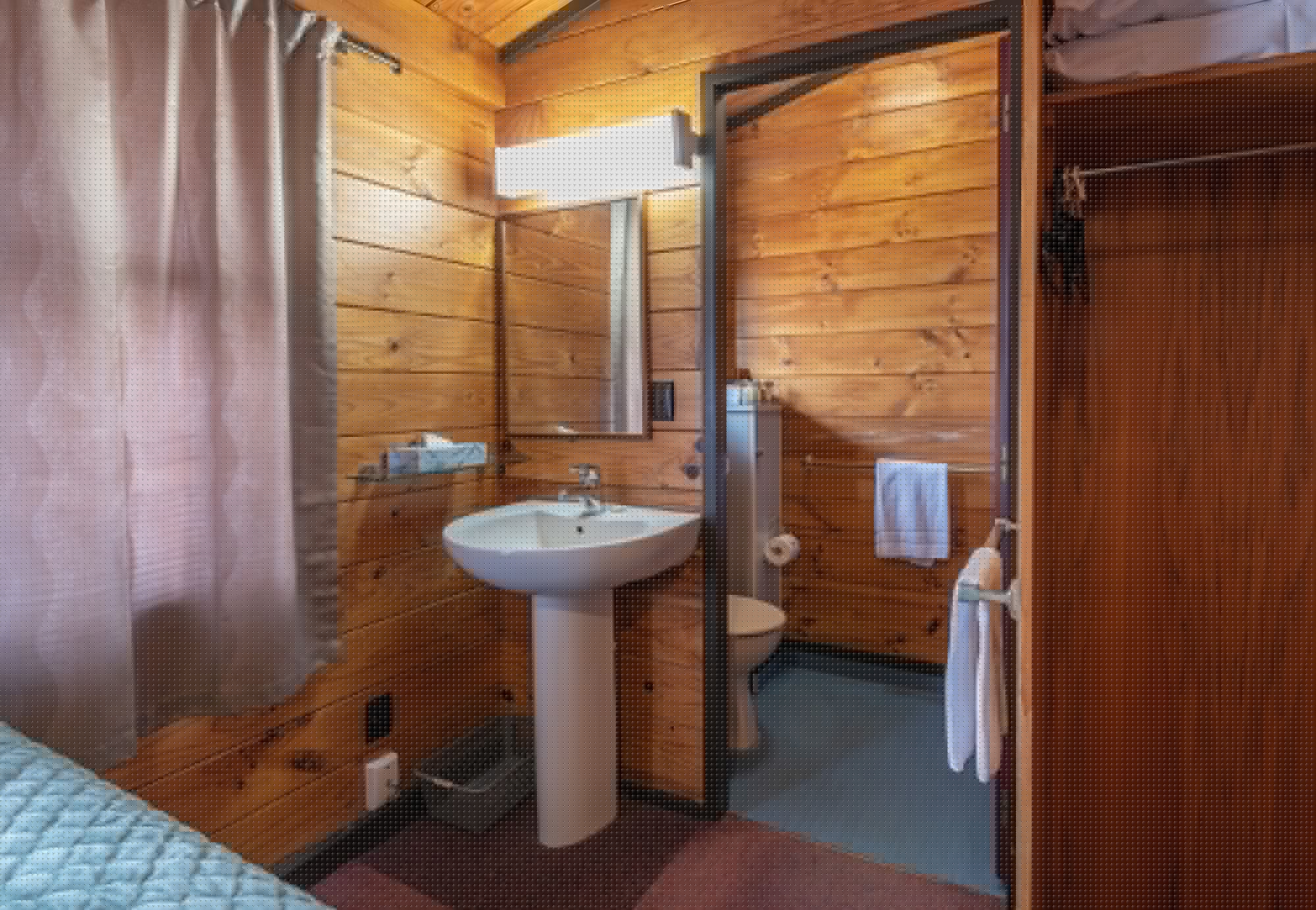 غرفة بسرير كوين، Skotel Alpine Resort 3/3