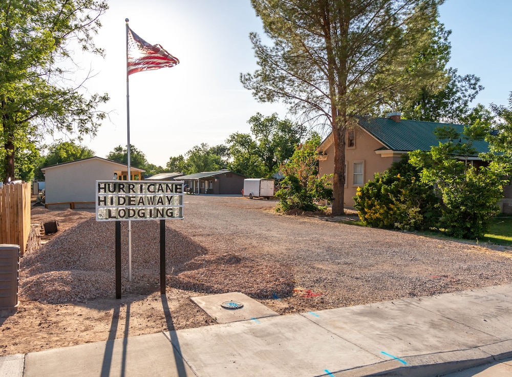 Hurricane Hideaway Lodging 11/46